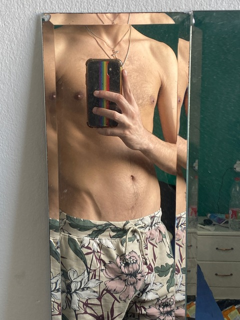 adamg137 onlyfans leaked picture 2