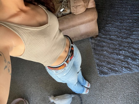 andrea1211s_ onlyfans leaked picture 2