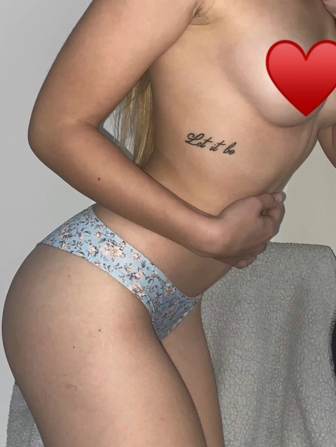 beatriv3 onlyfans leaked picture 2