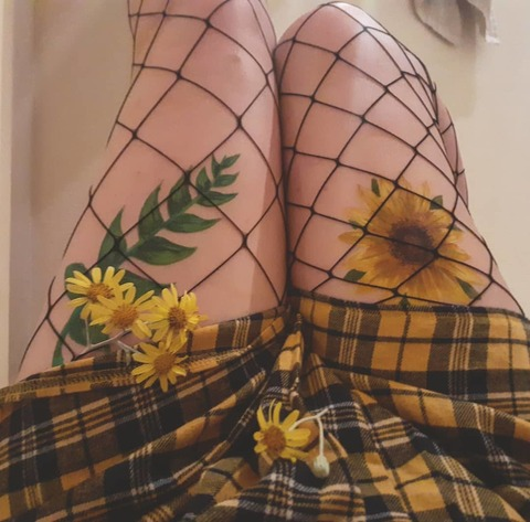 blushyjester onlyfans leaked picture 2
