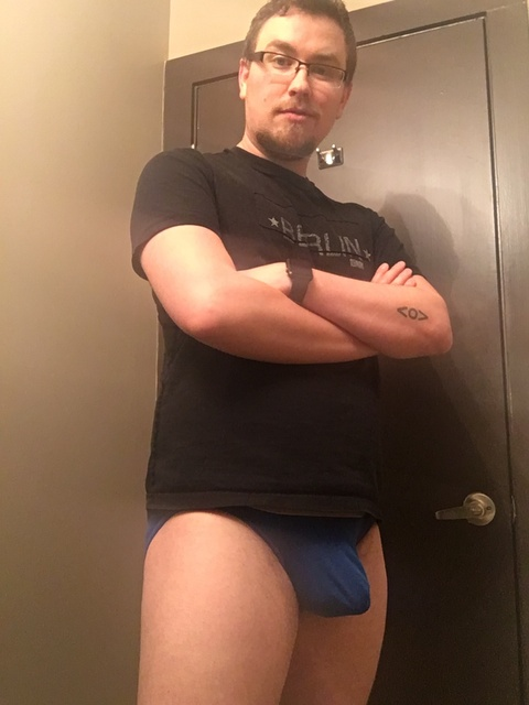 bonddude85 onlyfans leaked picture 2