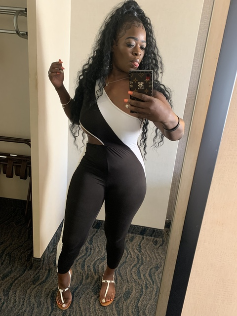 chocolate_lips onlyfans leaked picture 2