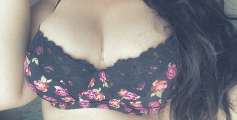 erika_zombiee onlyfans leaked picture 2