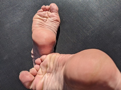 footgoddessember onlyfans leaked picture 2