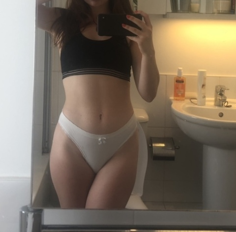 graceeexx onlyfans leaked picture 2
