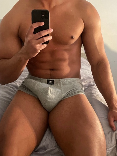 hungoliver onlyfans leaked picture 2