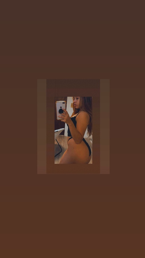 itsmeldoee onlyfans leaked picture 2