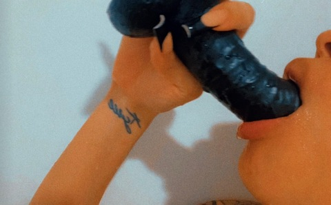 ladytroog.12 onlyfans leaked picture 2