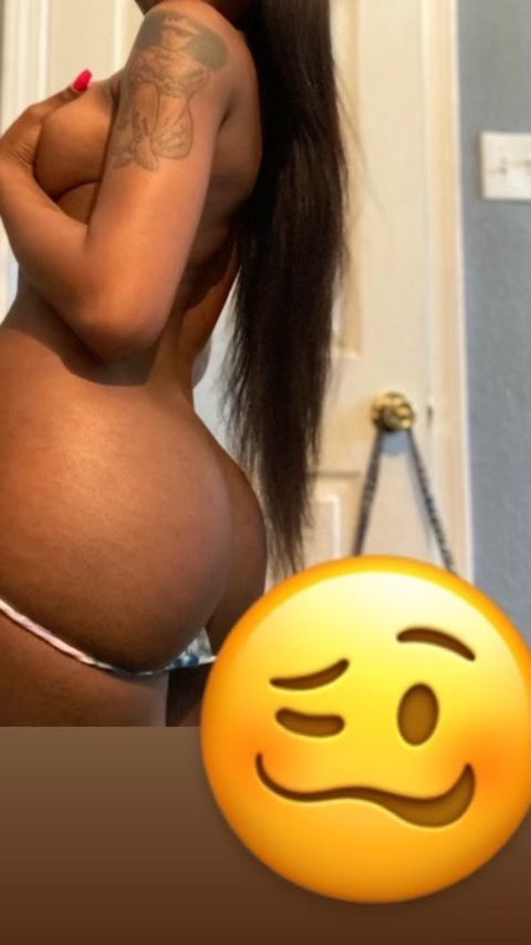 lahtaaayy onlyfans leaked picture 2