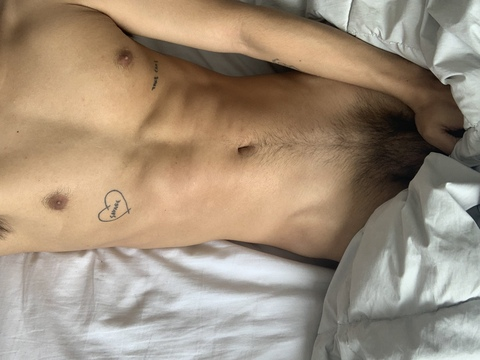latinbaefree onlyfans leaked picture 2