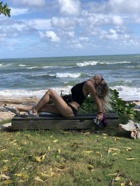 lilgoodlilnaughty onlyfans leaked picture 2