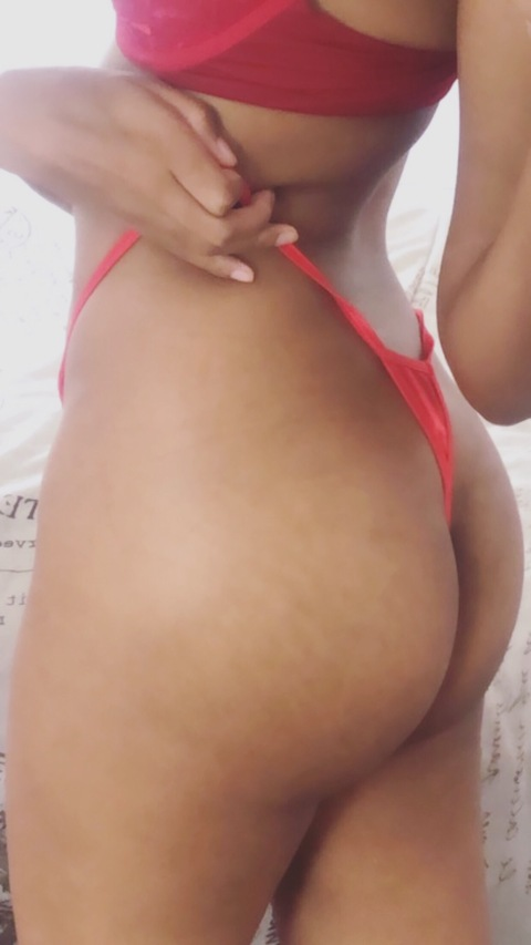 linavalentina91 onlyfans leaked picture 2