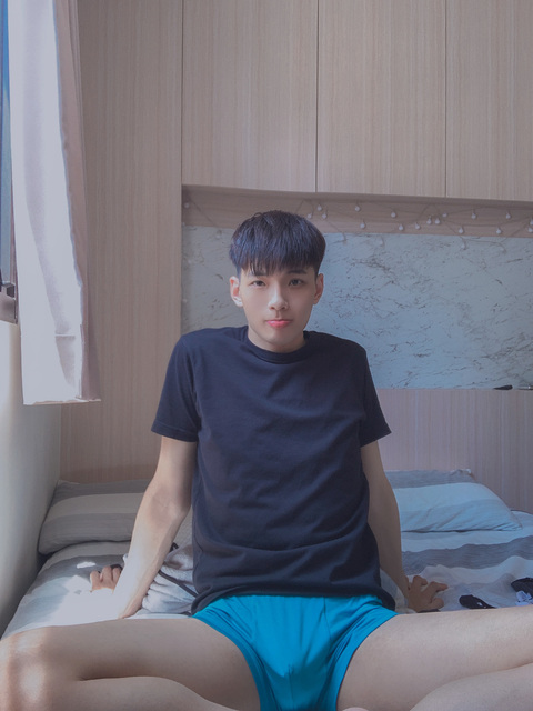 linhao_zero onlyfans leaked picture 2