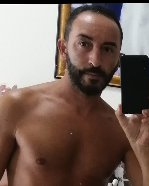 lucasaveriorusso onlyfans leaked picture 2