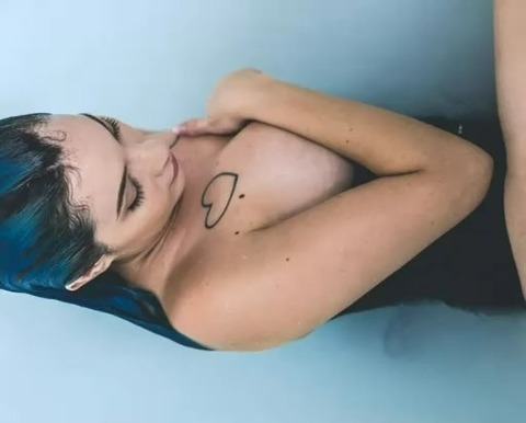 mari.fcoelho onlyfans leaked picture 2