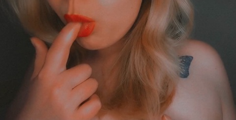 marryannee onlyfans leaked picture 2