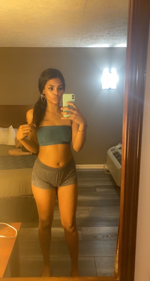 moneyyjada onlyfans leaked picture 2