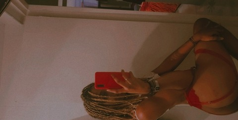 nalgomi420 onlyfans leaked picture 2