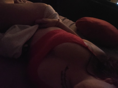 naomilynn294 onlyfans leaked picture 2