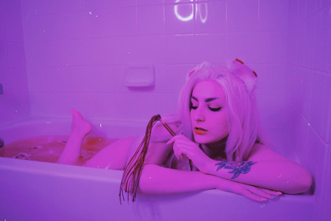 pinkhairedfox onlyfans leaked picture 2
