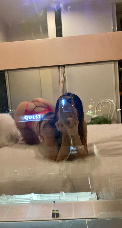 rheilygraham onlyfans leaked picture 2