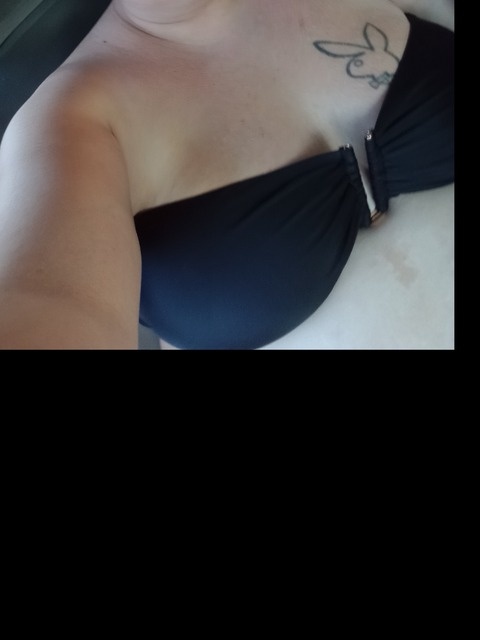 sexyraven29 onlyfans leaked picture 2