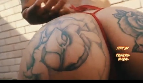 sue_yung69 onlyfans leaked picture 2