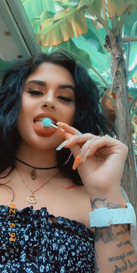 thatbitchhbellaaa onlyfans leaked picture 2