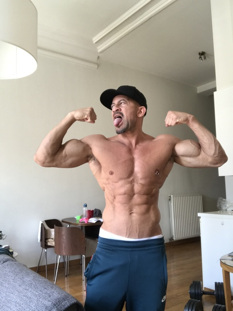 thebody_shredd onlyfans leaked picture 2