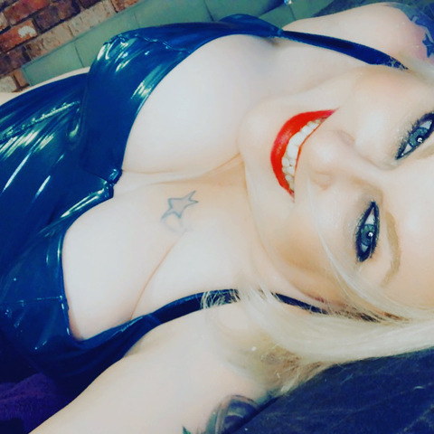 violetambers onlyfans leaked picture 2